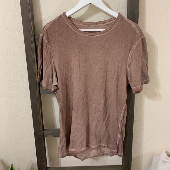 lululemon athletica Other - Lululemon burnt orange mens tee